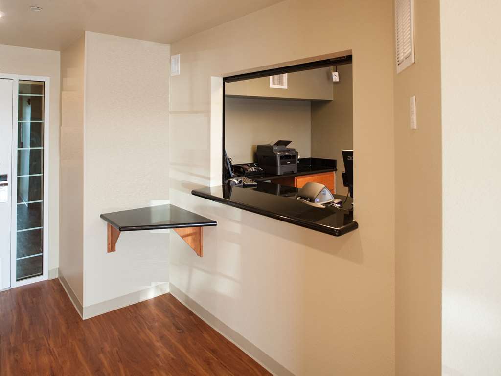 Woodspring Suites Texas City Interior photo